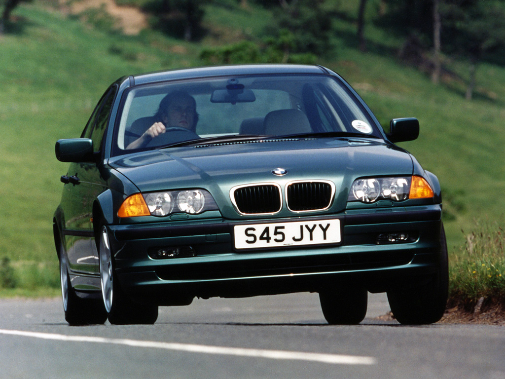 BMW Serii 3 E46 (19982005) Ulubieniec „młodych
