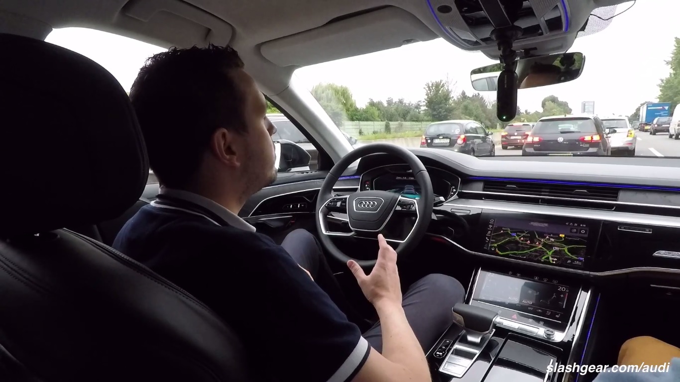 Nowe Audi A8 asystent jazdy w korku (Video) NaMasce