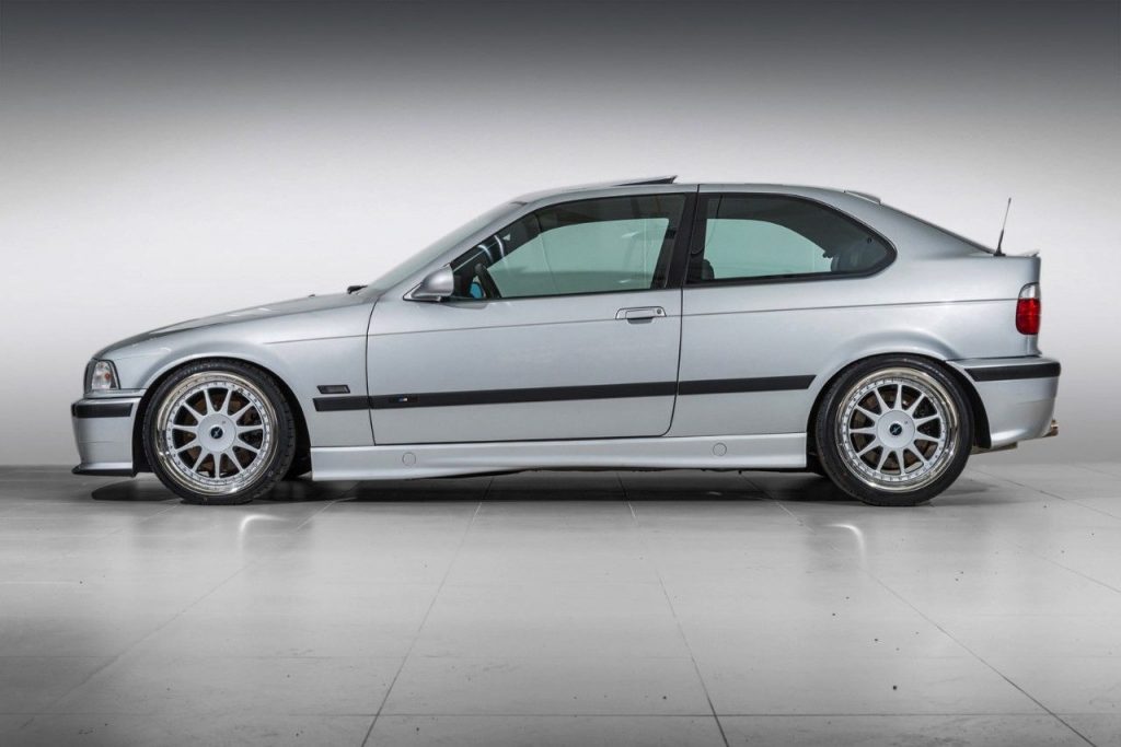 BMW E36 Compact z V12 pod maską na sprzedaż! NaMasce