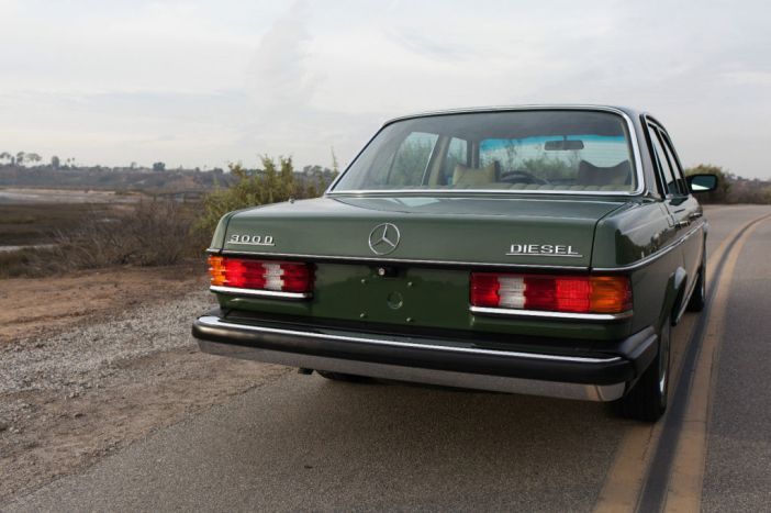 mercedes_w123_300d_1977_for_sale_2