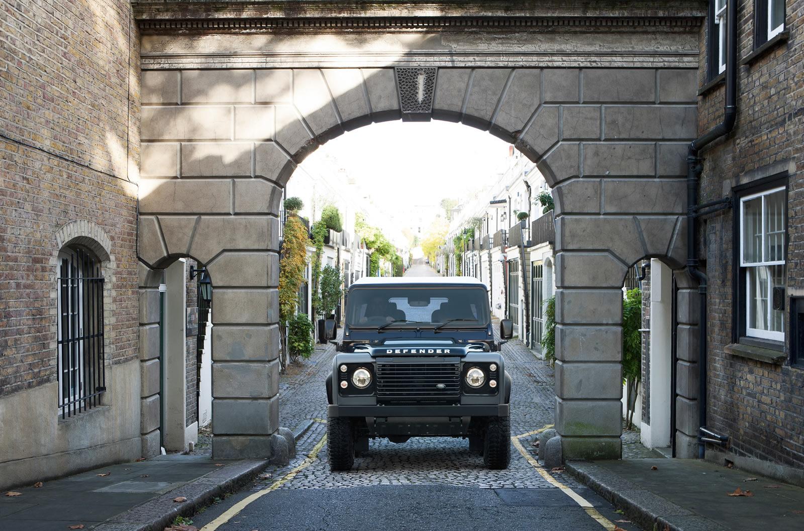 Land Rover zastanawia się nad wydłużeniem produkcji