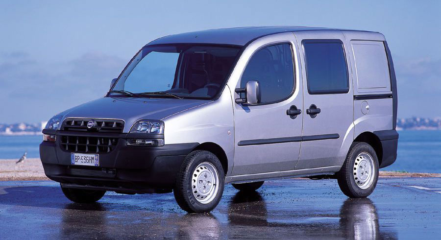 Peugeot Partner (1996-2009) Vs Fiat Doblo (2001-2010) - Namasce