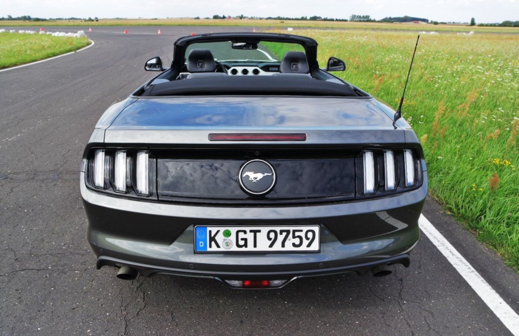 ford_mustang_premiera_2015_7