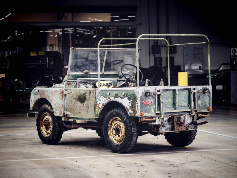 Land Rover wyremontuje swoje pierwsze auto w historii