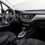 Opel Crossland 2021 - wnętrze