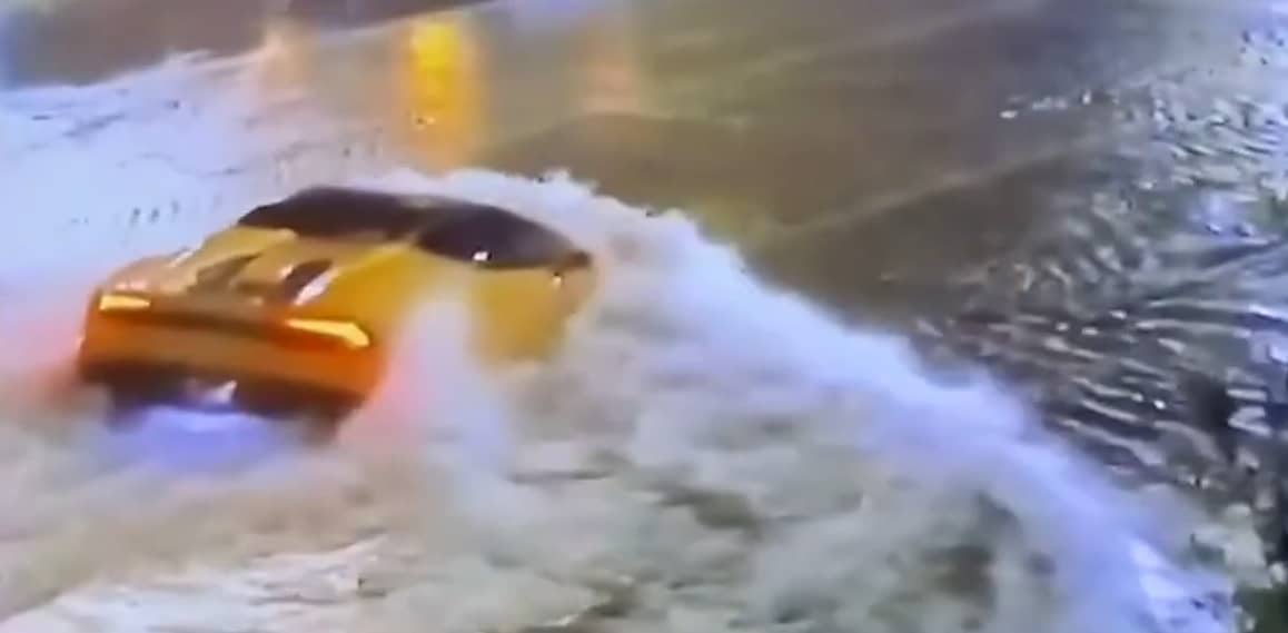 Lamborghini Hurcan zalane wodą