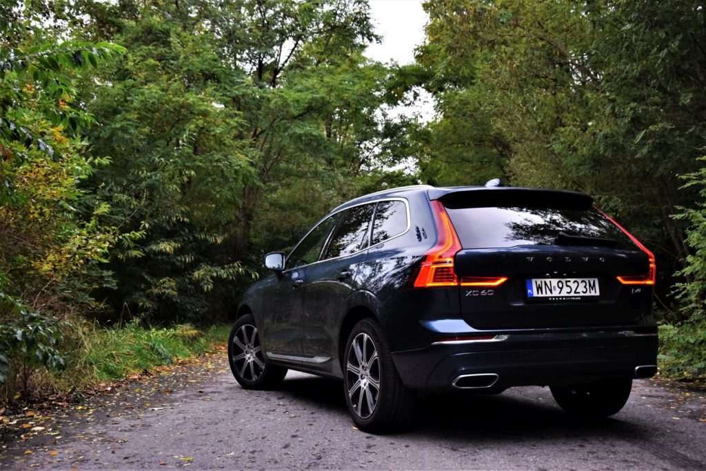 Volvo XC60 B4 AWD Inscription ma długą listę zalet