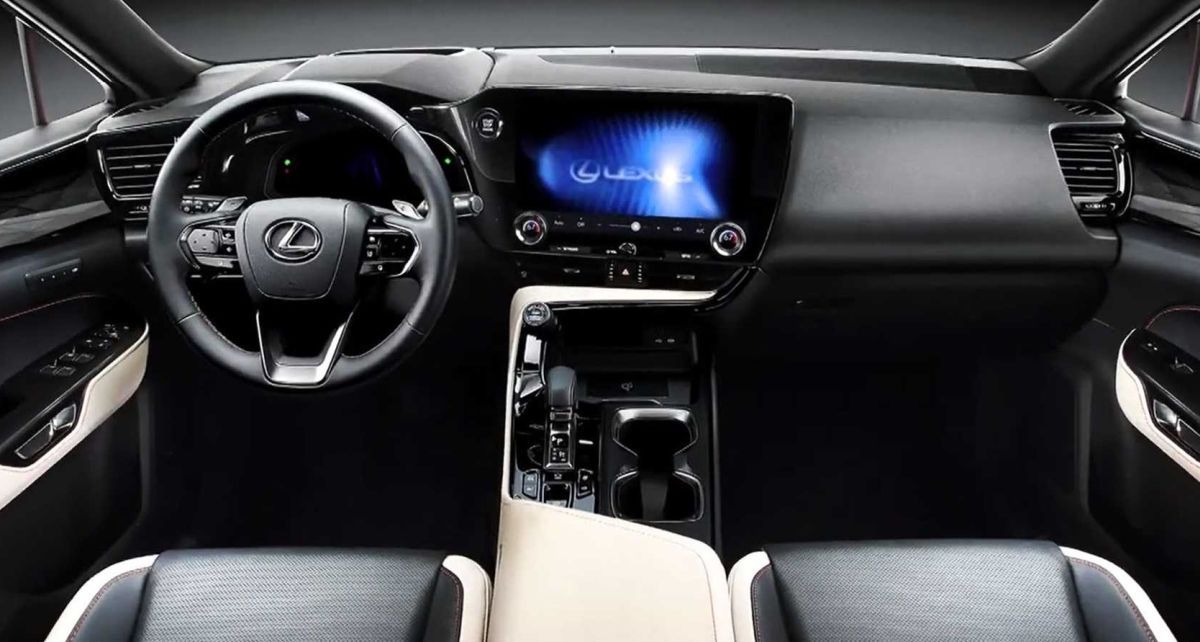 Lexus NX 2022 wnętrze