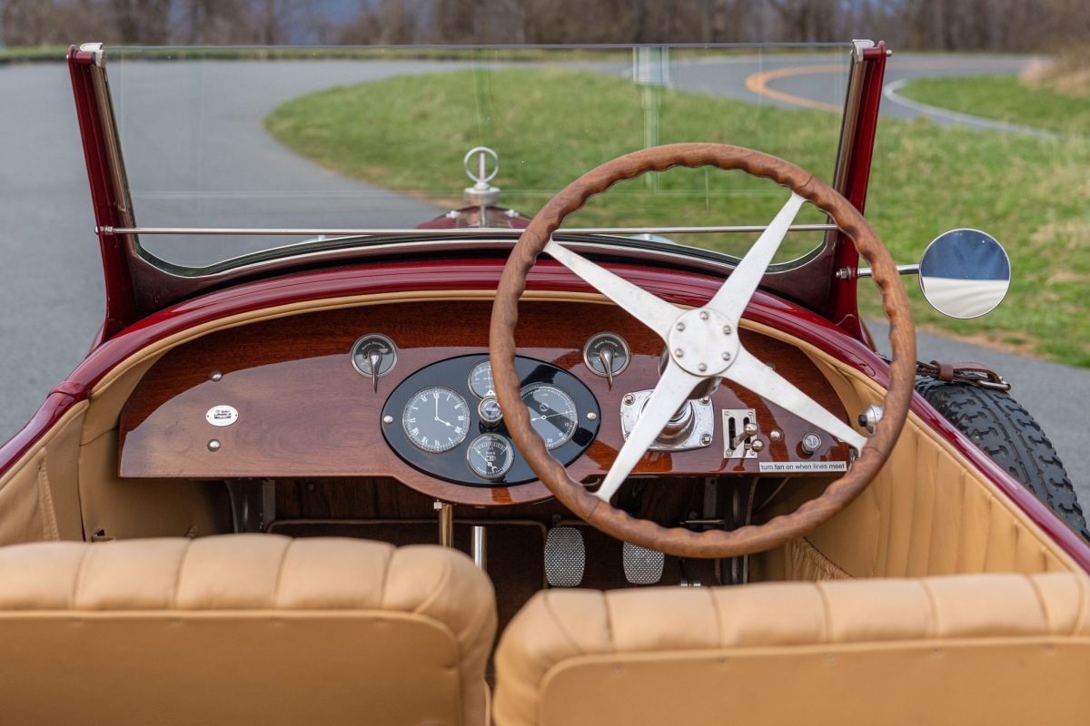 Bugatti Type 38A Grand Sport interior
