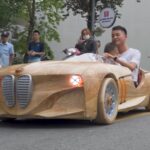BMW z drewna