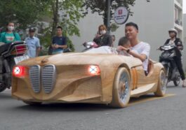 BMW z drewna