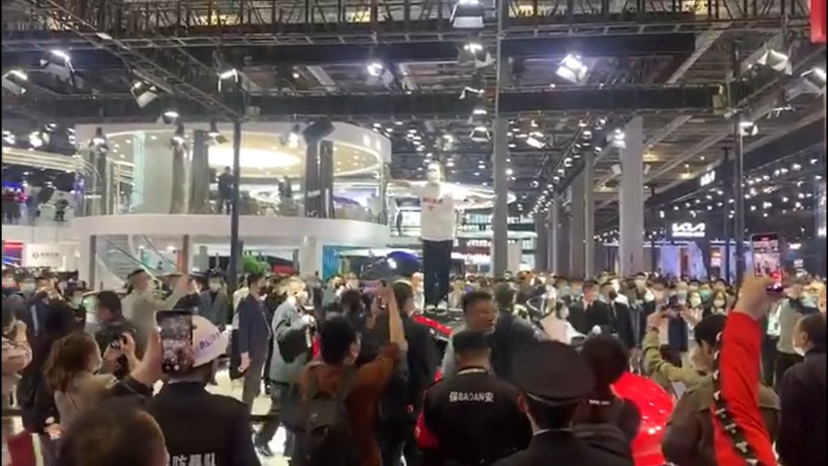 Shanghai Tesla protest