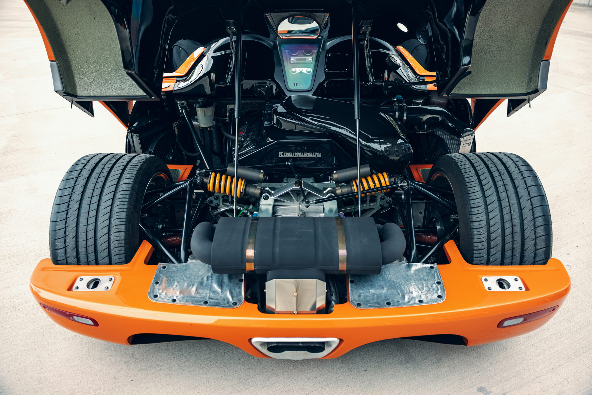 Koenigsegg CCR V8