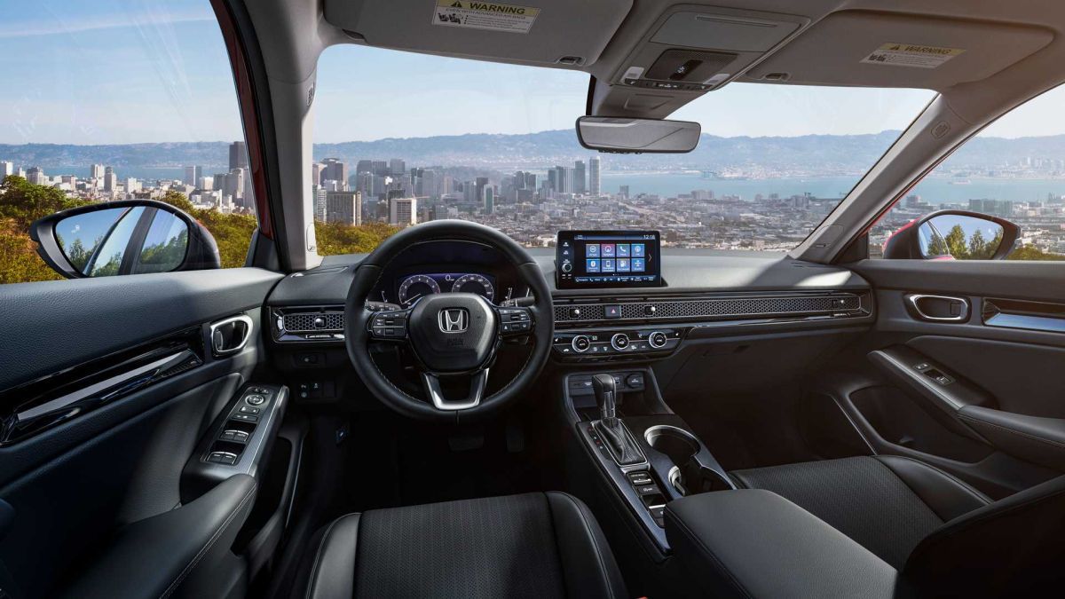 Honda Civic Hatchback 2022 - wnętrze