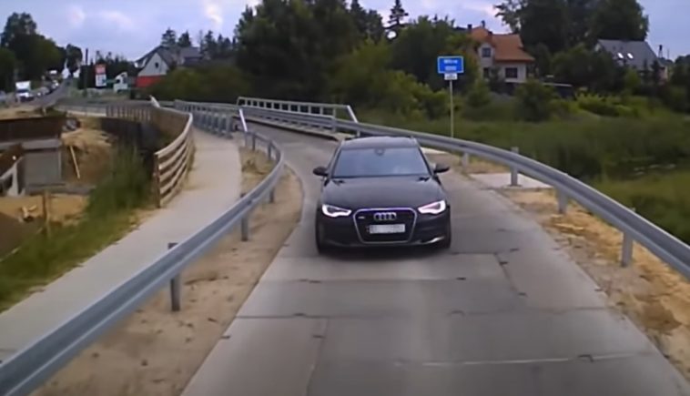 Nieudany manewr cwaniaczka w Audi