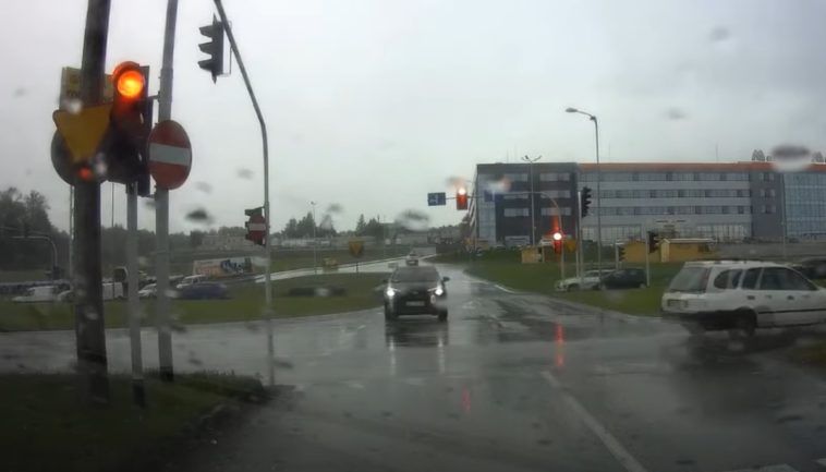 Kierowca Toyoty pod prąd w Bielsku-Białej