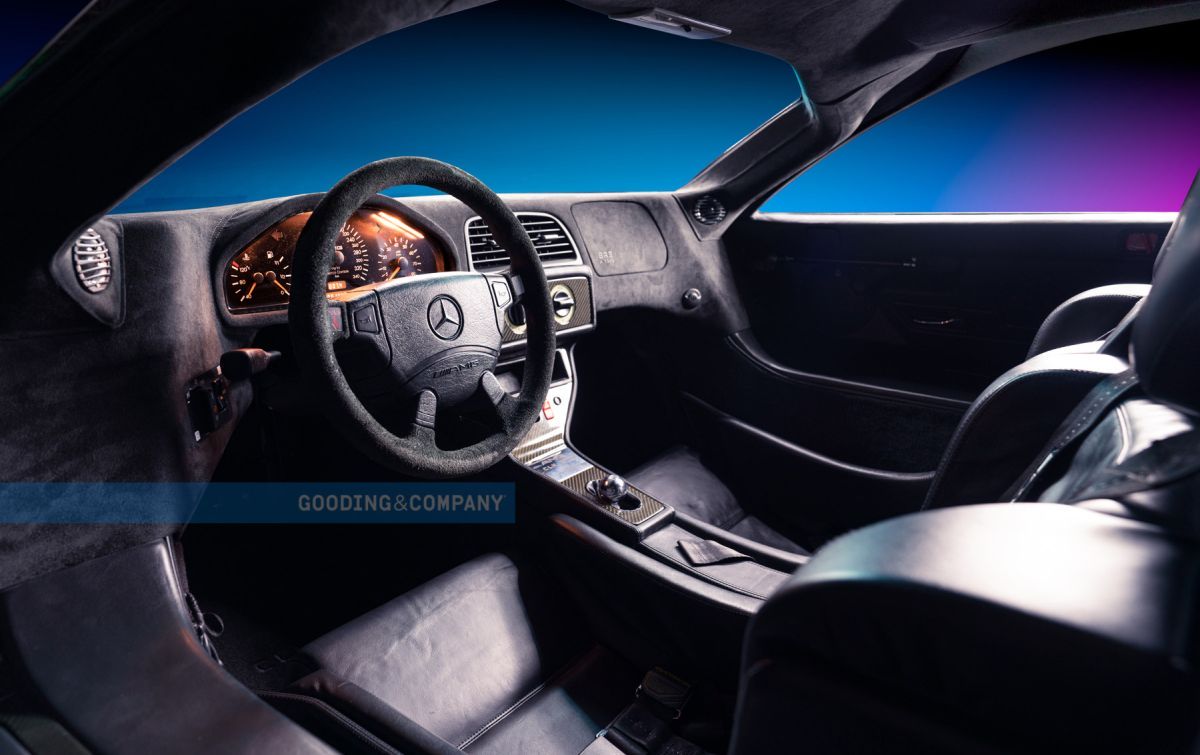 Mercedes-Benz CLK GTR - interior