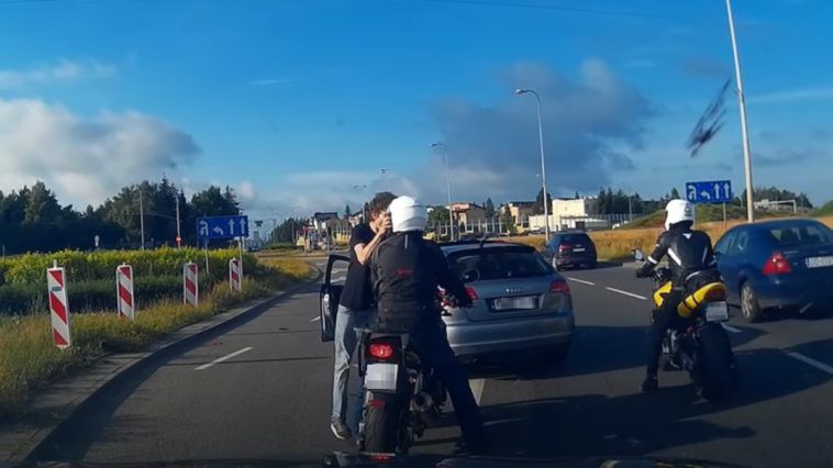 Kierowca zaatakował motocyklistę w Gdańsku