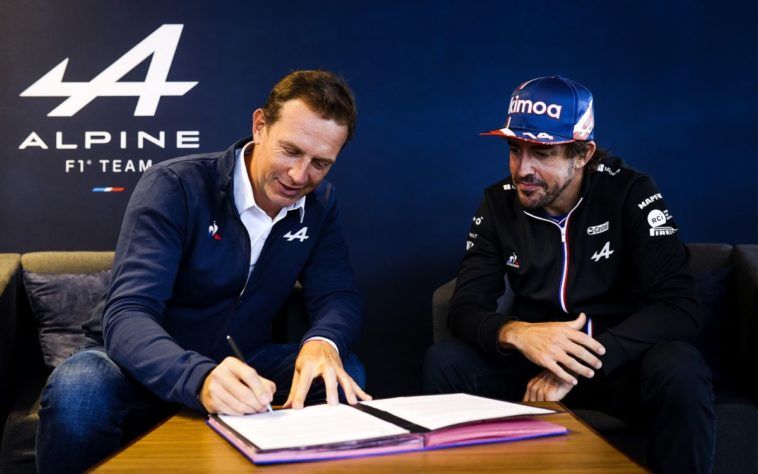 Alonso podpisał kontrakt z Alpine na sezon 2022