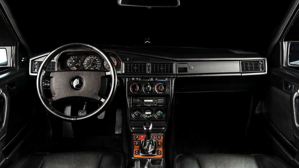 Mercedes-Benz 190E Evolution II - wnętrze