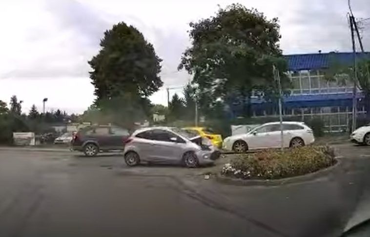 Kolizja czterech aut w Bielsku-Białej