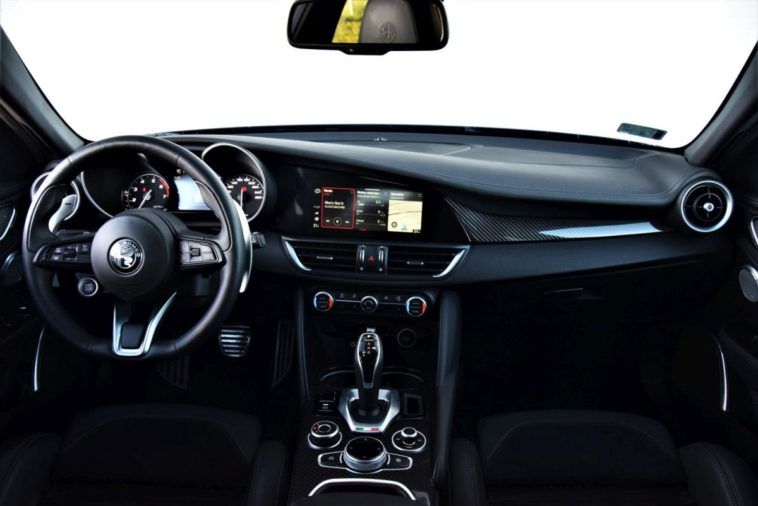Alfa Romeo - wnętrze