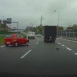 Poślizg kierowcy Toyoty na obwodnicy Bielska-Białej