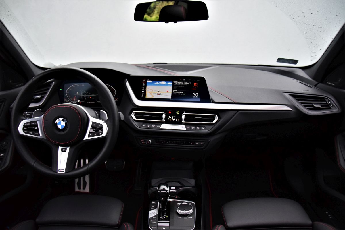 BMW 128ti - wnętrze