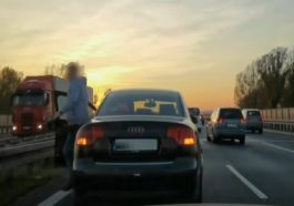 Kierowca Audi blokujący lewy pas