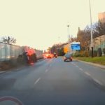 Łódź, dachowanie pijanego kierowcy