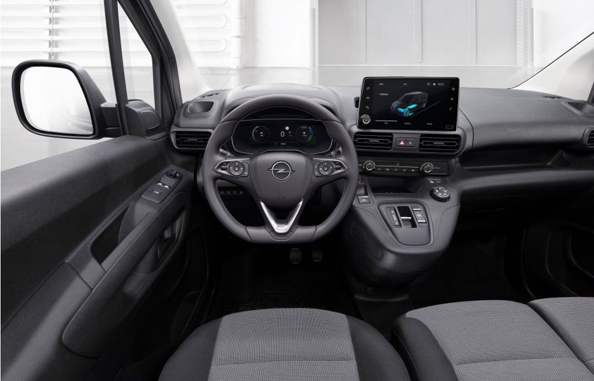 Opel e-Combo - wnętrze