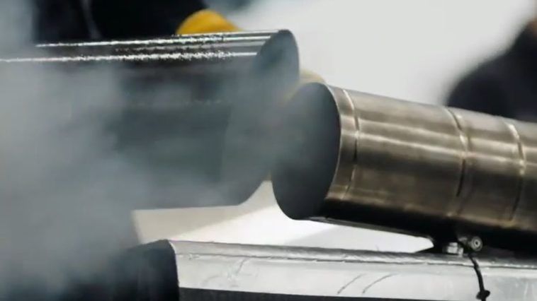 Odpalanie silnika F1 Mercedesa 2022