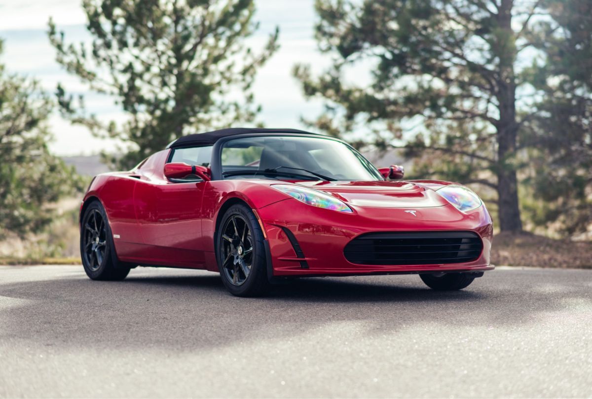 Tesla Roadster na sprzedaż