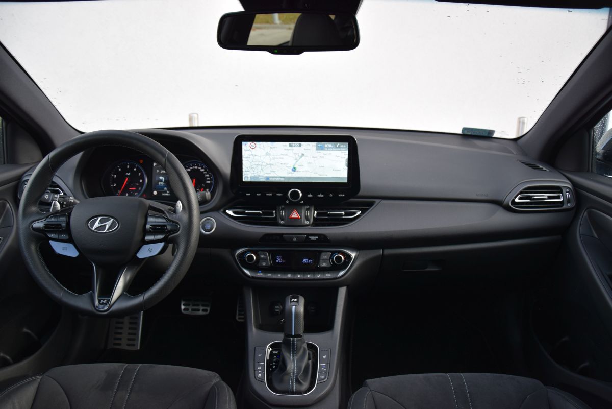 Hyundai i30 N - wnętrze