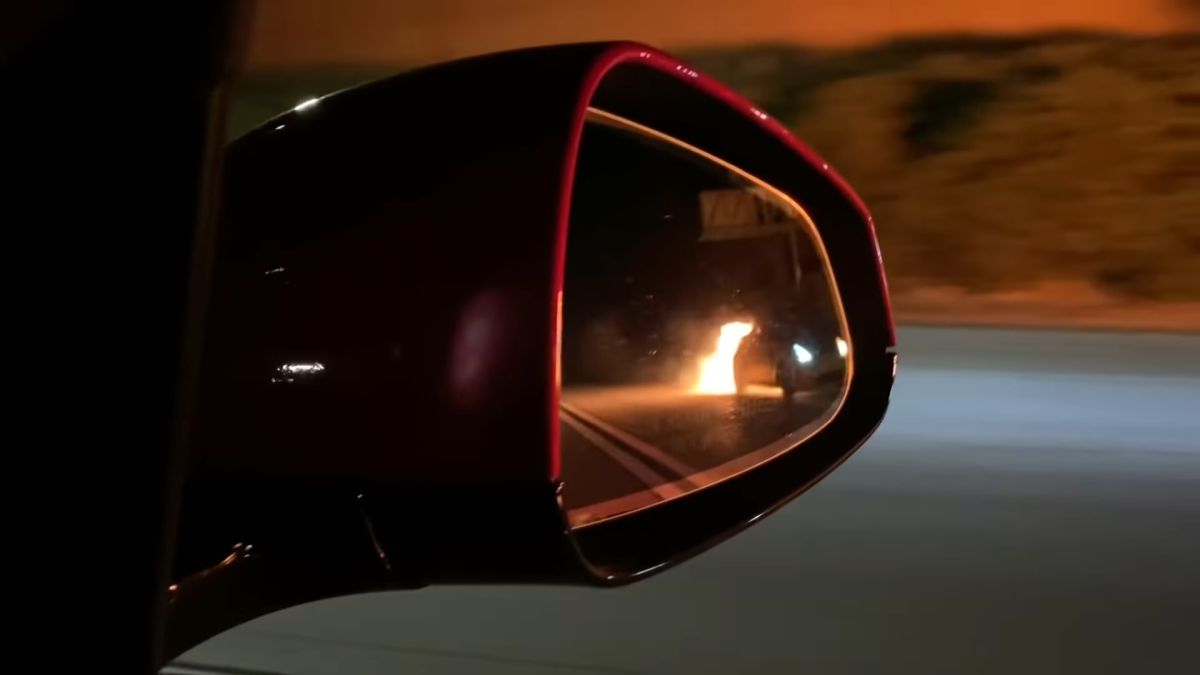 Nissan 370Z pożar