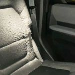 Ford Bronco - śnieg w kabinie