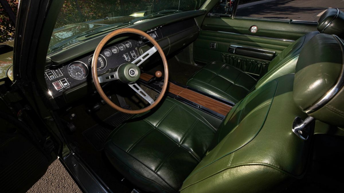 Dodge Charger Daytona - wnętrze