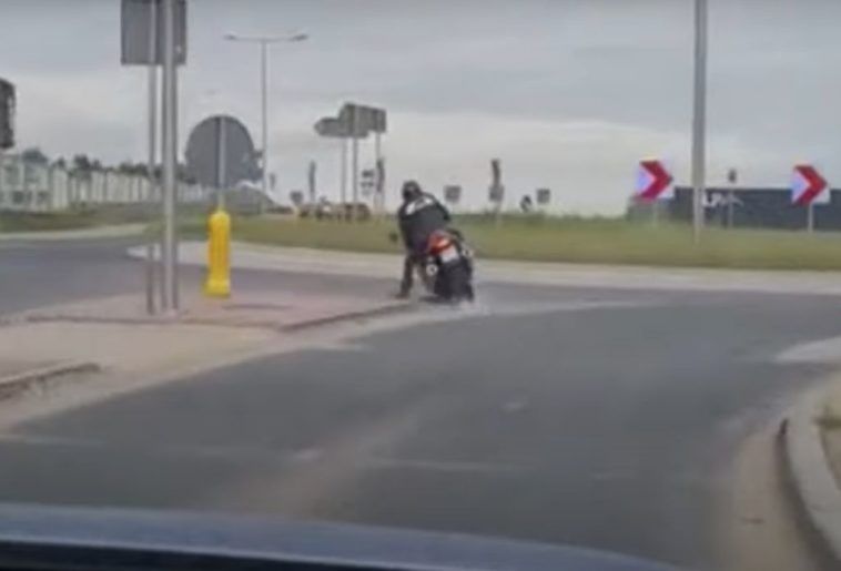 Ucieczka na motocyklu