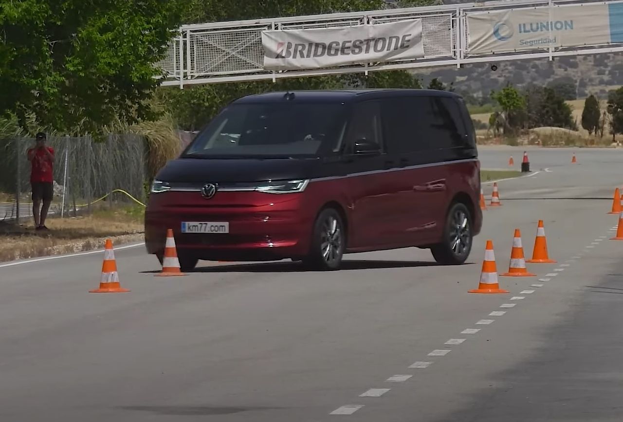 Volkswagen Multivan 2022 test łosia