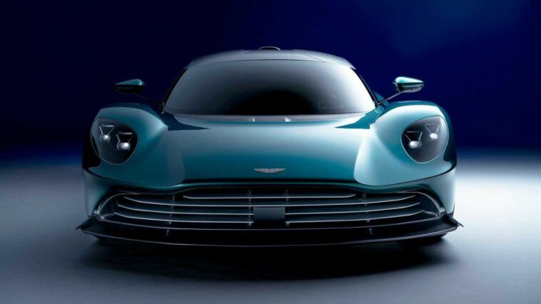 Elektryczny Aston Martin zadebiutuje później
