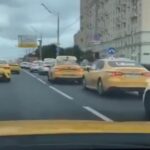 Anonymous sparaliżowało dzielnicę Moskwy taksówkami