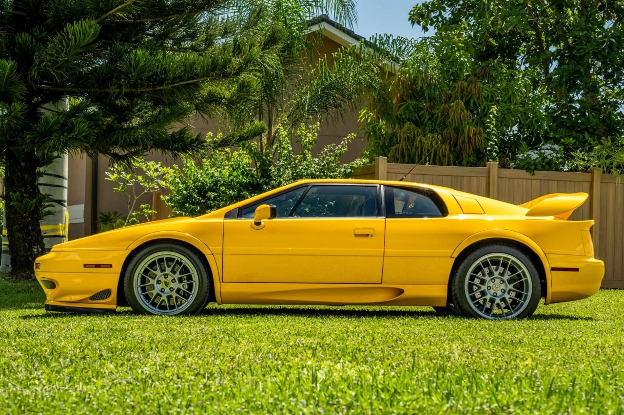 Lotus Esprit V8 Last Edition 