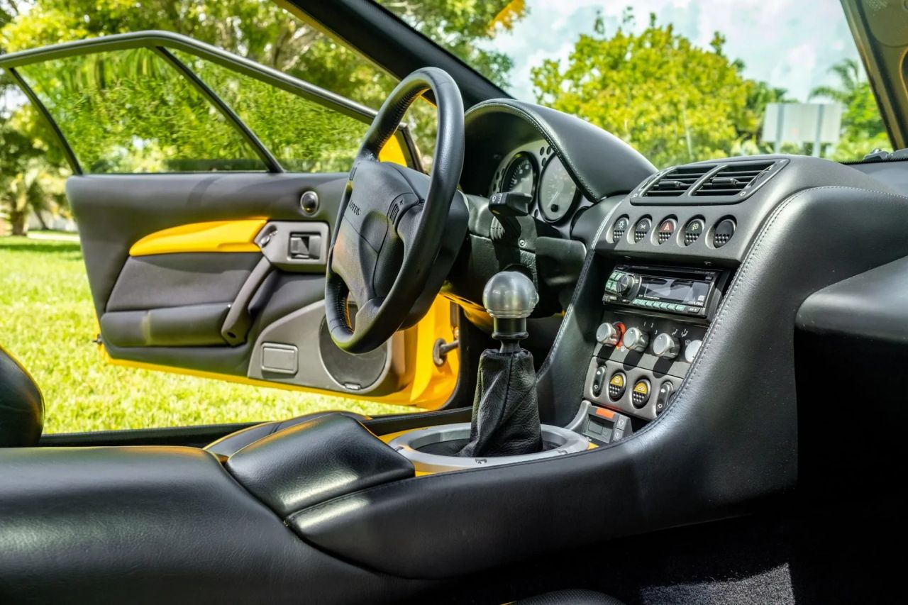 Lotus Esprit V8 Last Edition wnętrze