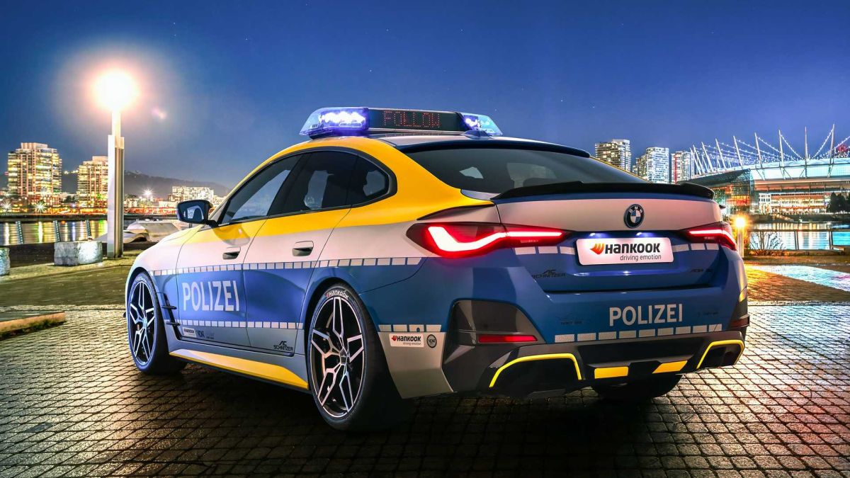 Policyjne BMW i4 AC Schnitzer