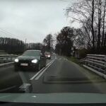 Niebezpiecznie wyprzedzający kierowca w BMW
