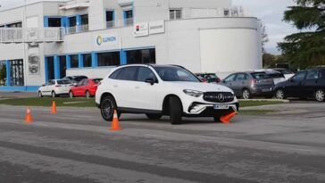Mercedes-Benz GLC test łosia 2023
