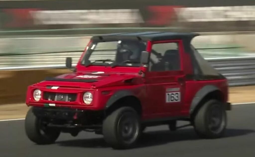 Suzuki Samurai na torze wyścigowym