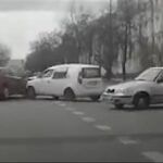 Kolizja na warszawskim skrzyżowaniu