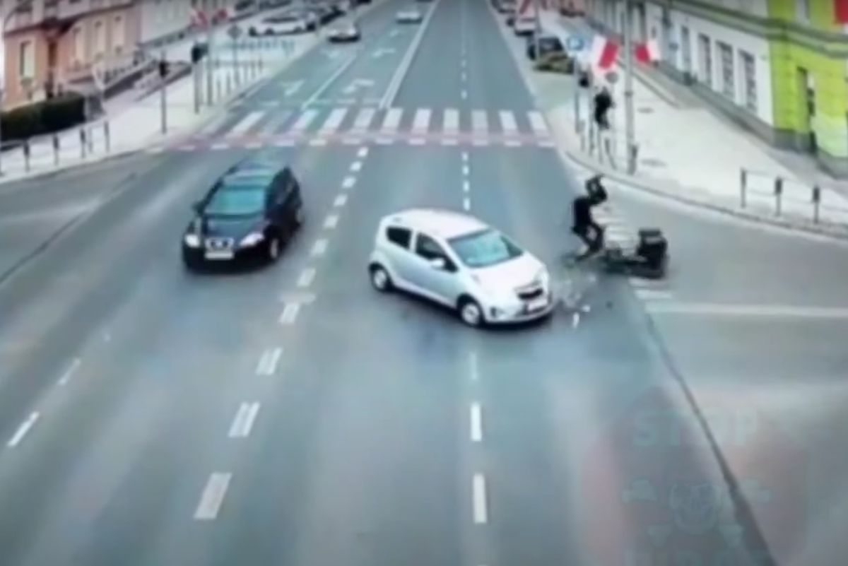 Zderzenie motocyklisty z autem