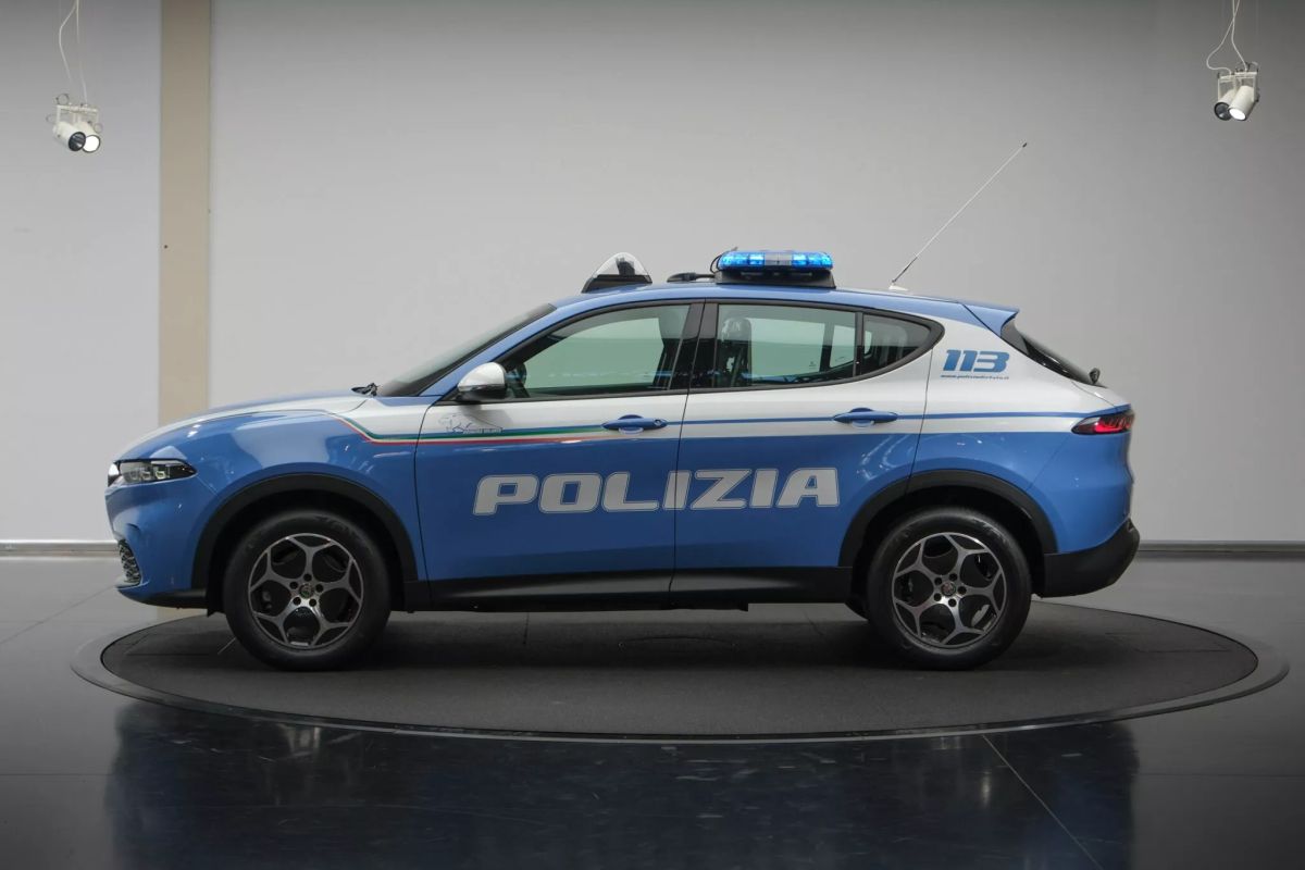 Nowy radiowóz włoskiej policji